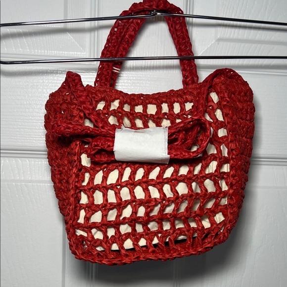 Universal Thread Spritz, Red and White- Crochet Mesh Tote Crossbody Bag. - Picture 4 of 8
